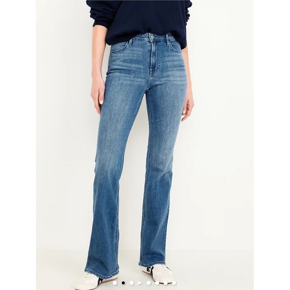 Old Navy Wow Flare High Rise Jeans Womens Size 12 Medium Wash Blue Stretch Denim